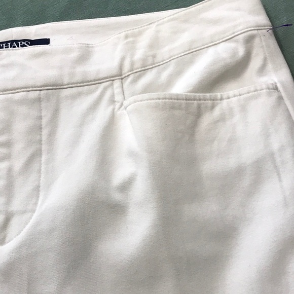 Chaps~~White Cropped 🌺🌺 - Picture 4 of 8